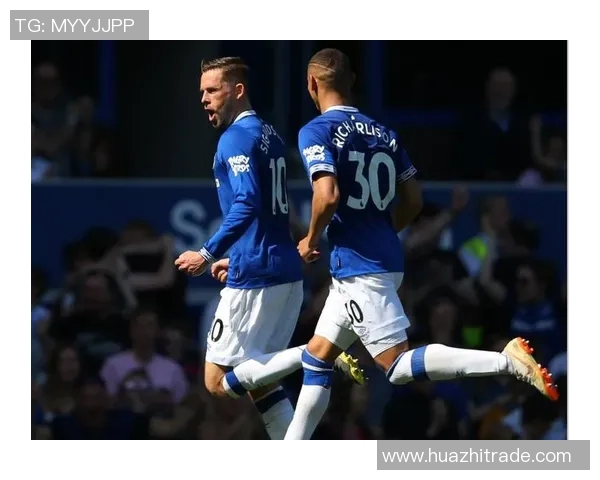 曼联与西汉姆激战正酣比分悬念引发球迷热议 曼联与西汉姆激战正酣比分悬念引发球迷热议