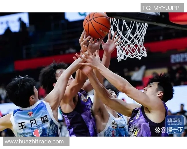 李根的篮球之路：从青涩少年到CBA明星的奋斗历程与心路历程